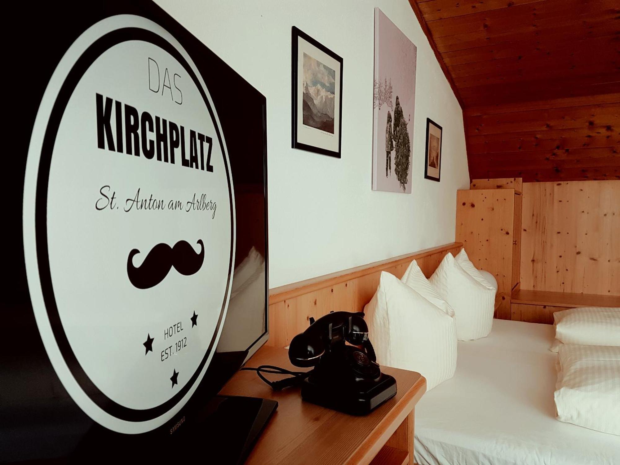 Hotel Pension Kirchplatz ซังคท์อันทอนอัมอาร์ลแบร์ก ห้อง รูปภาพ